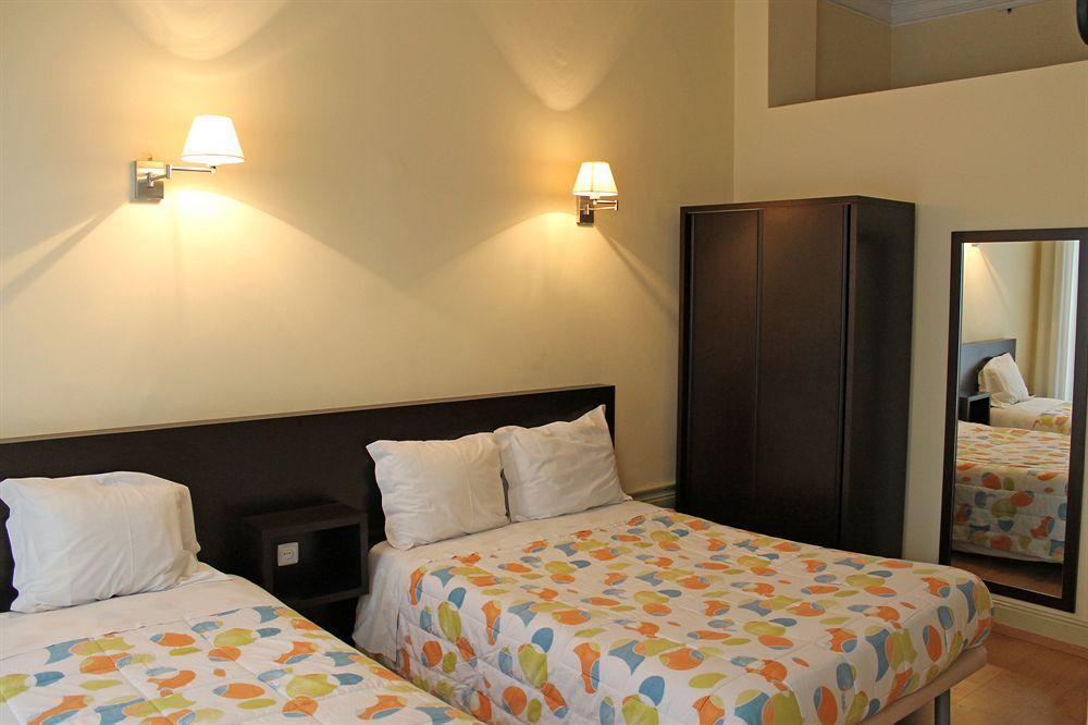 Lunar Guest House Porto Kültér fotó