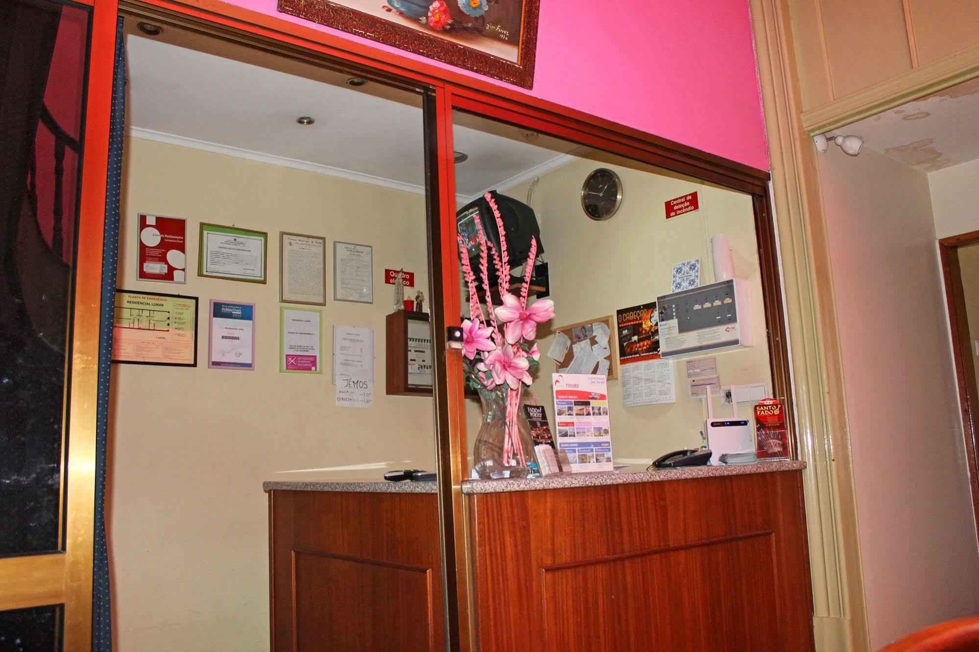 Lunar Guest House Porto Kültér fotó
