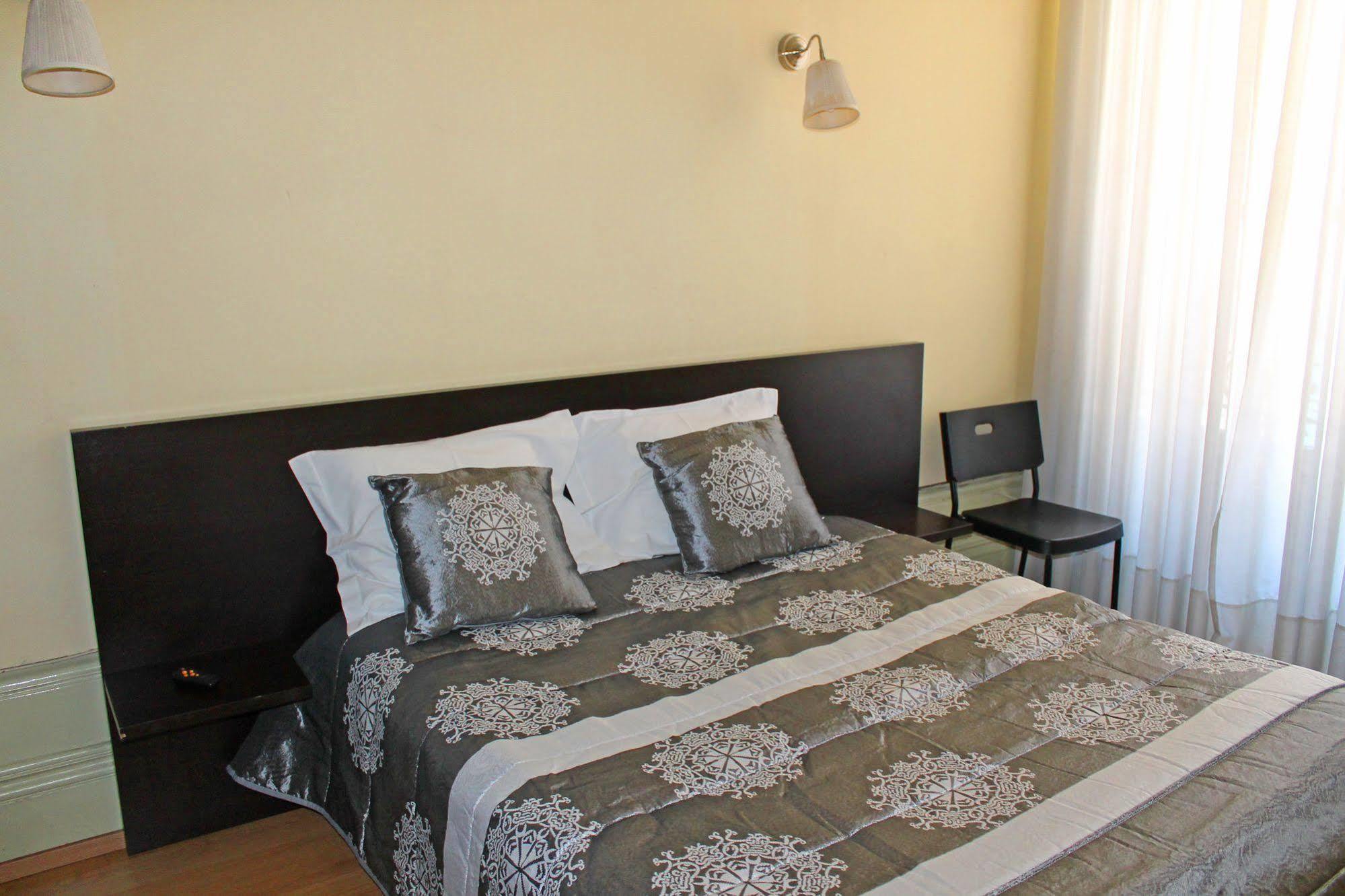 Lunar Guest House Porto Kültér fotó