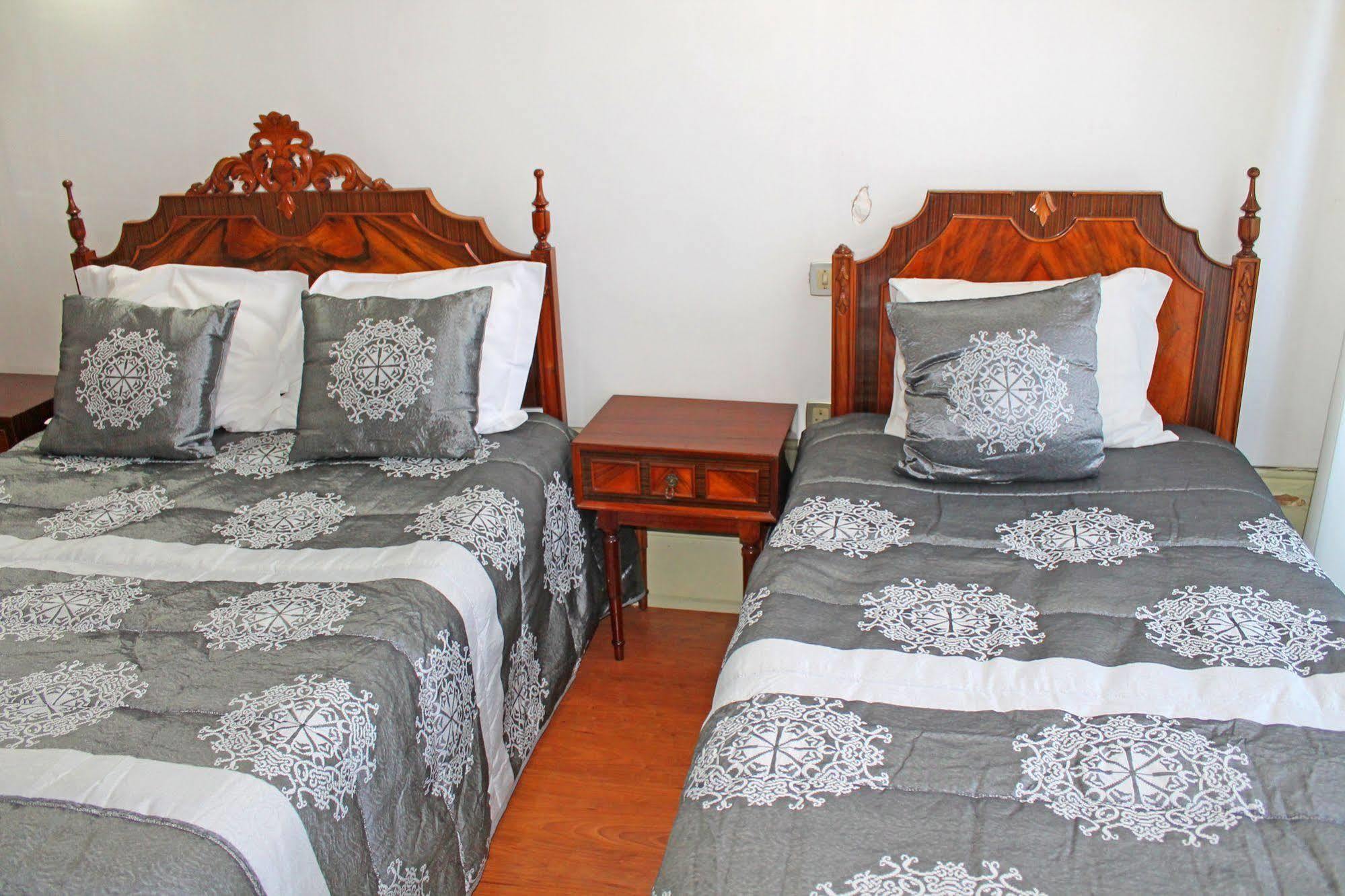 Lunar Guest House Porto Kültér fotó